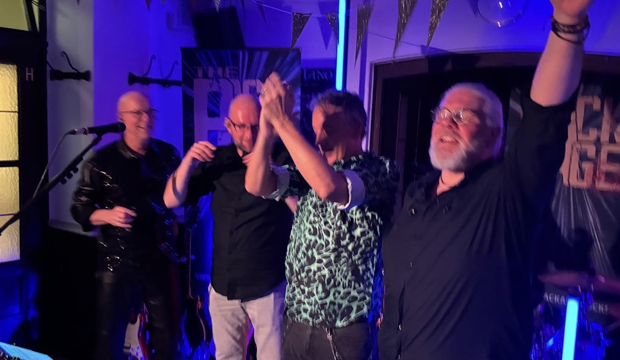 33a1931f-ac78-445b-8f75-32d7aee42ba7